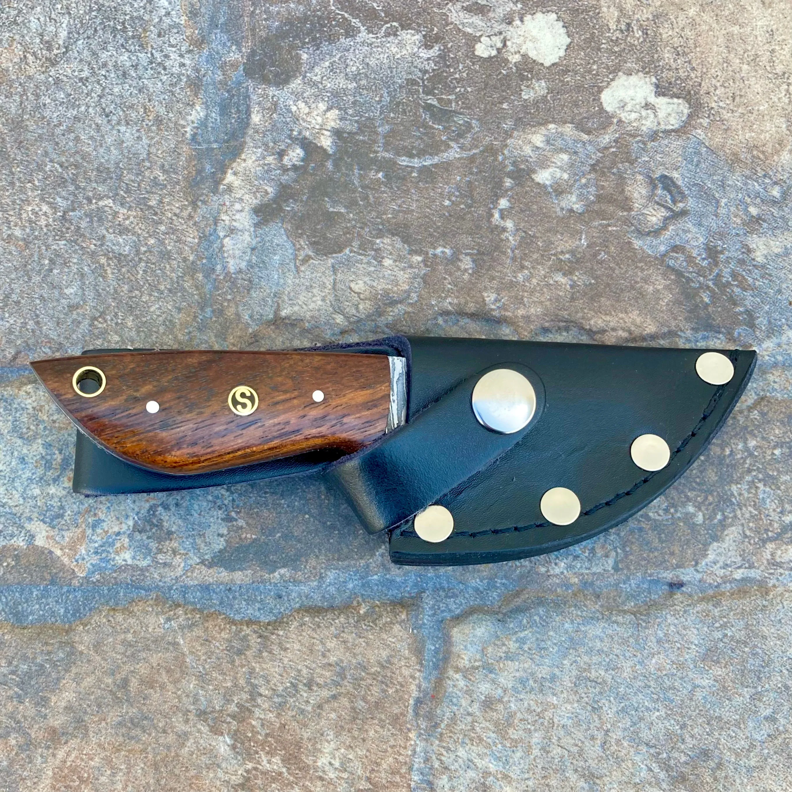 5.5” Johnny Torrio - Mahogany - Damascus - Vertical Carry - TJ03