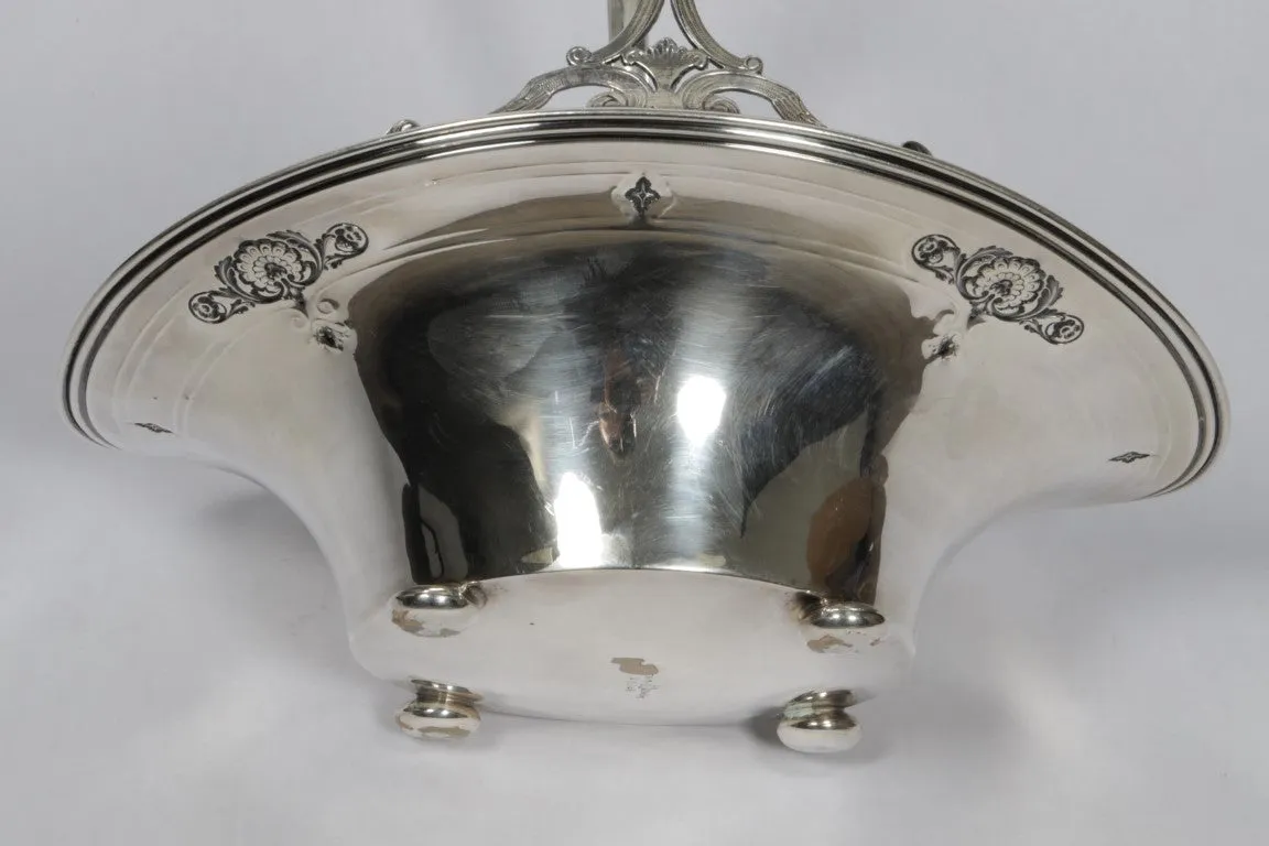 Antique International Silver Co. Sterling Silver Basket with Fixed Handle (393.7g)