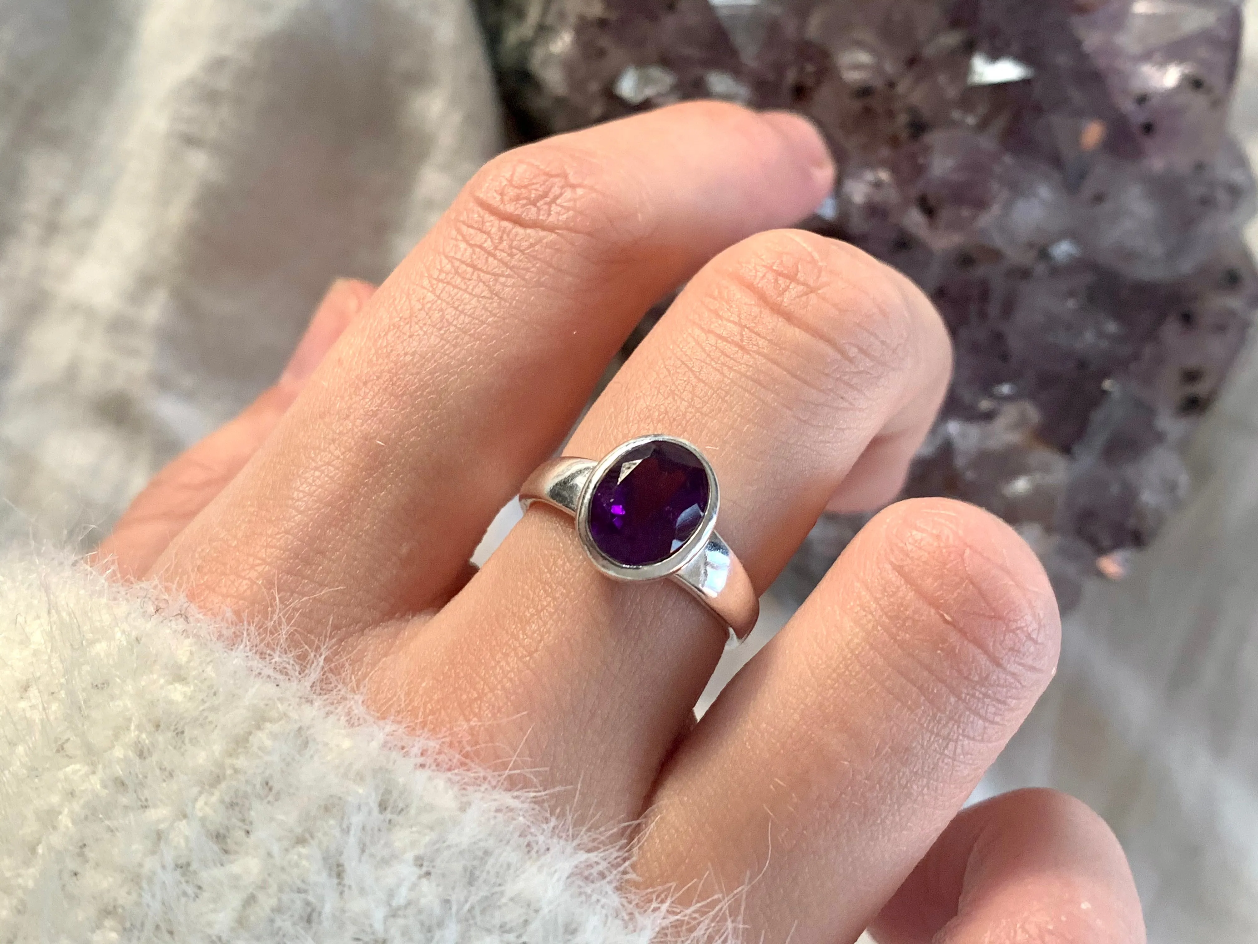 Dark Amethyst Endora Ring