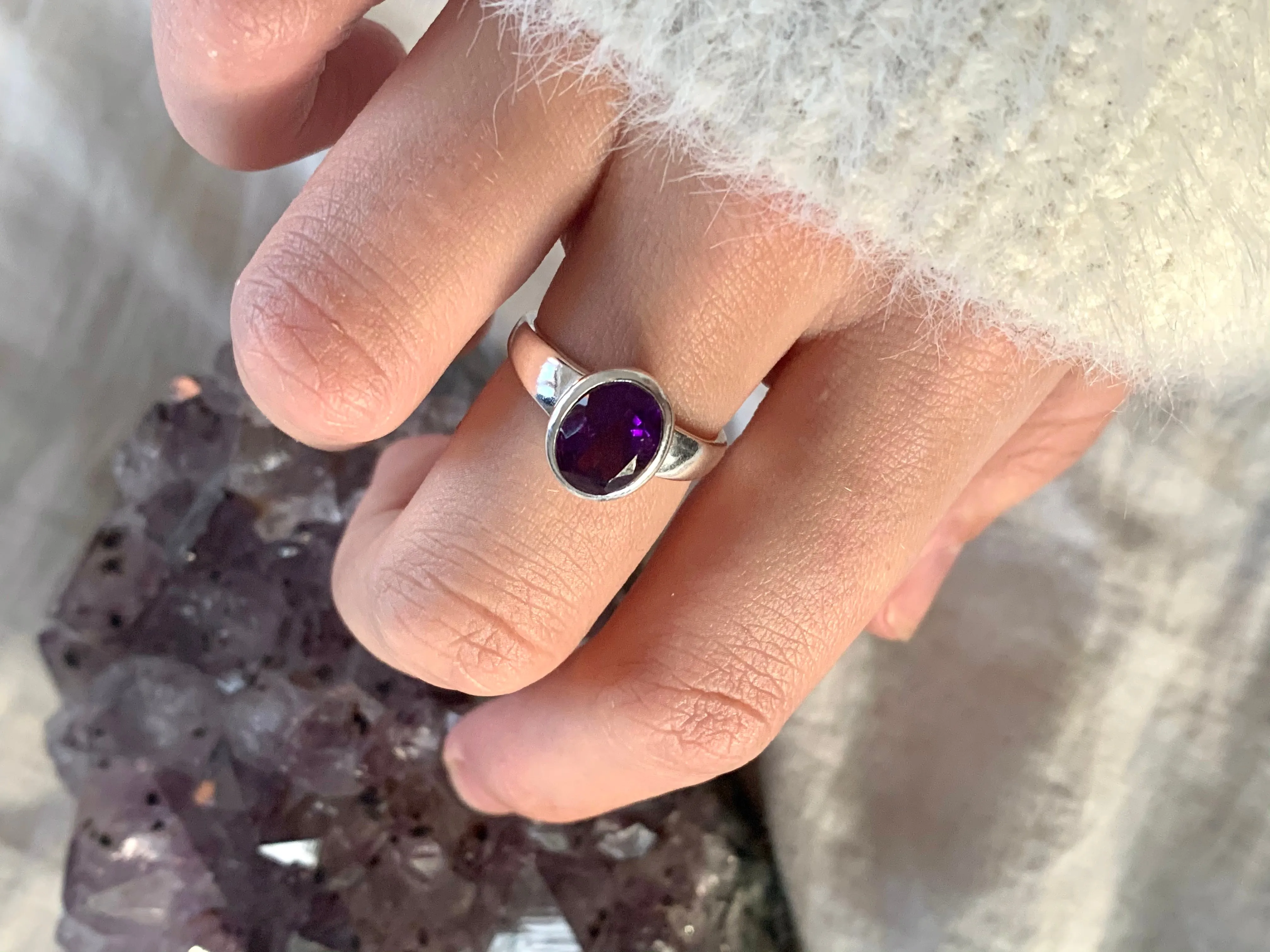 Dark Amethyst Endora Ring