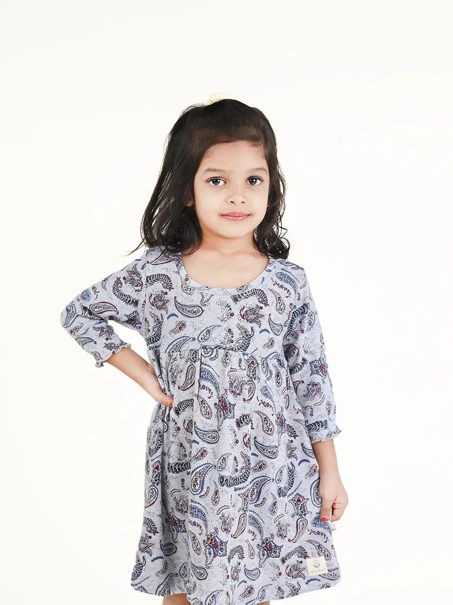 Full sleeve graphic pattern in grey floral gown for baby girl