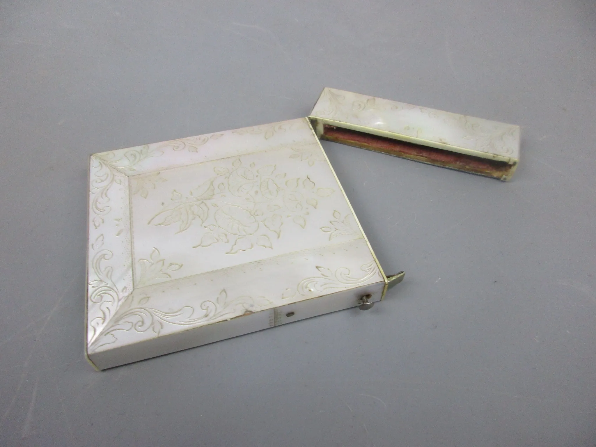 Hand Carved Mother Of Pearl Card Case With Floral Decoration Antique Edwardian c1910