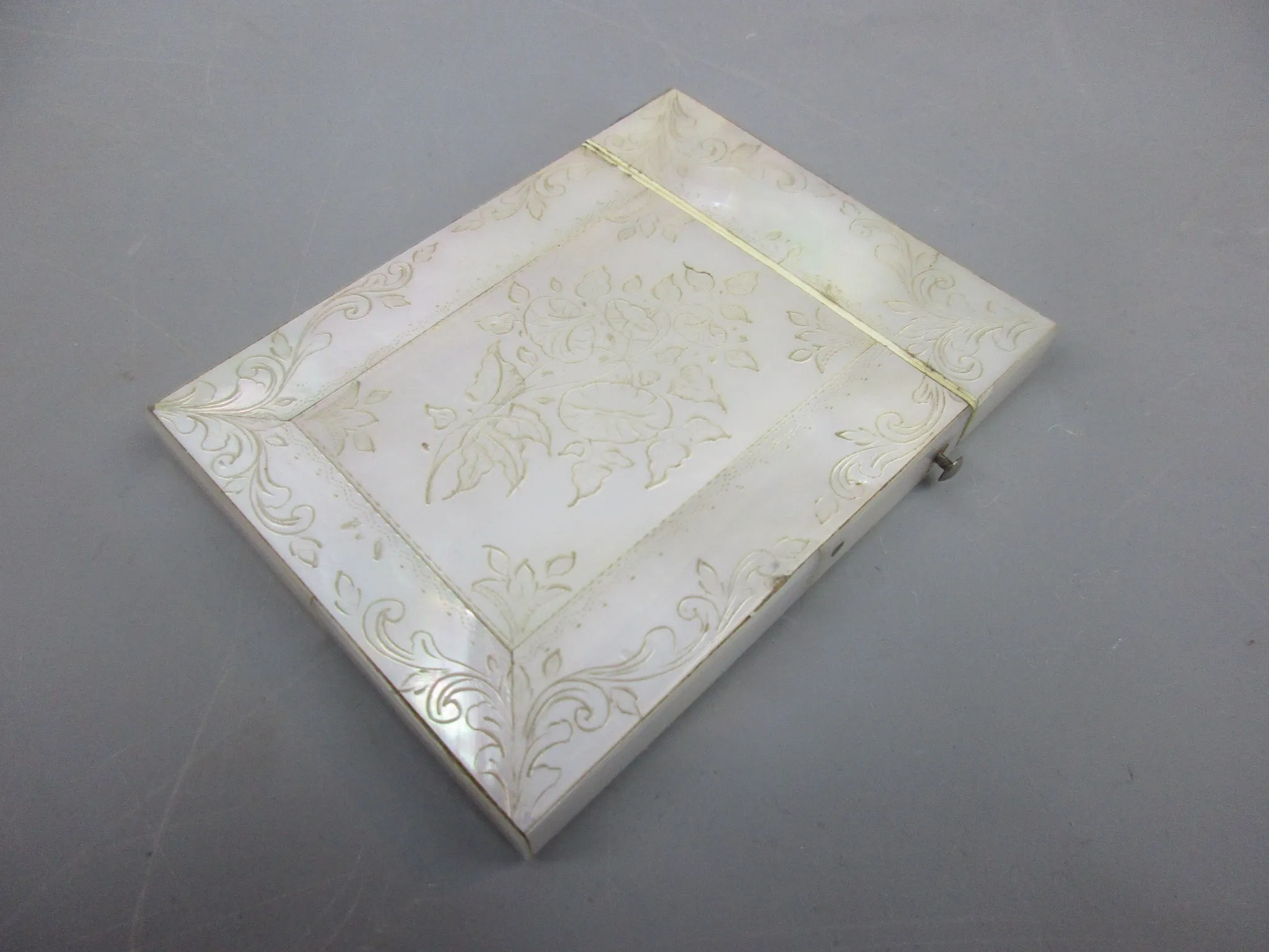 Hand Carved Mother Of Pearl Card Case With Floral Decoration Antique Edwardian c1910