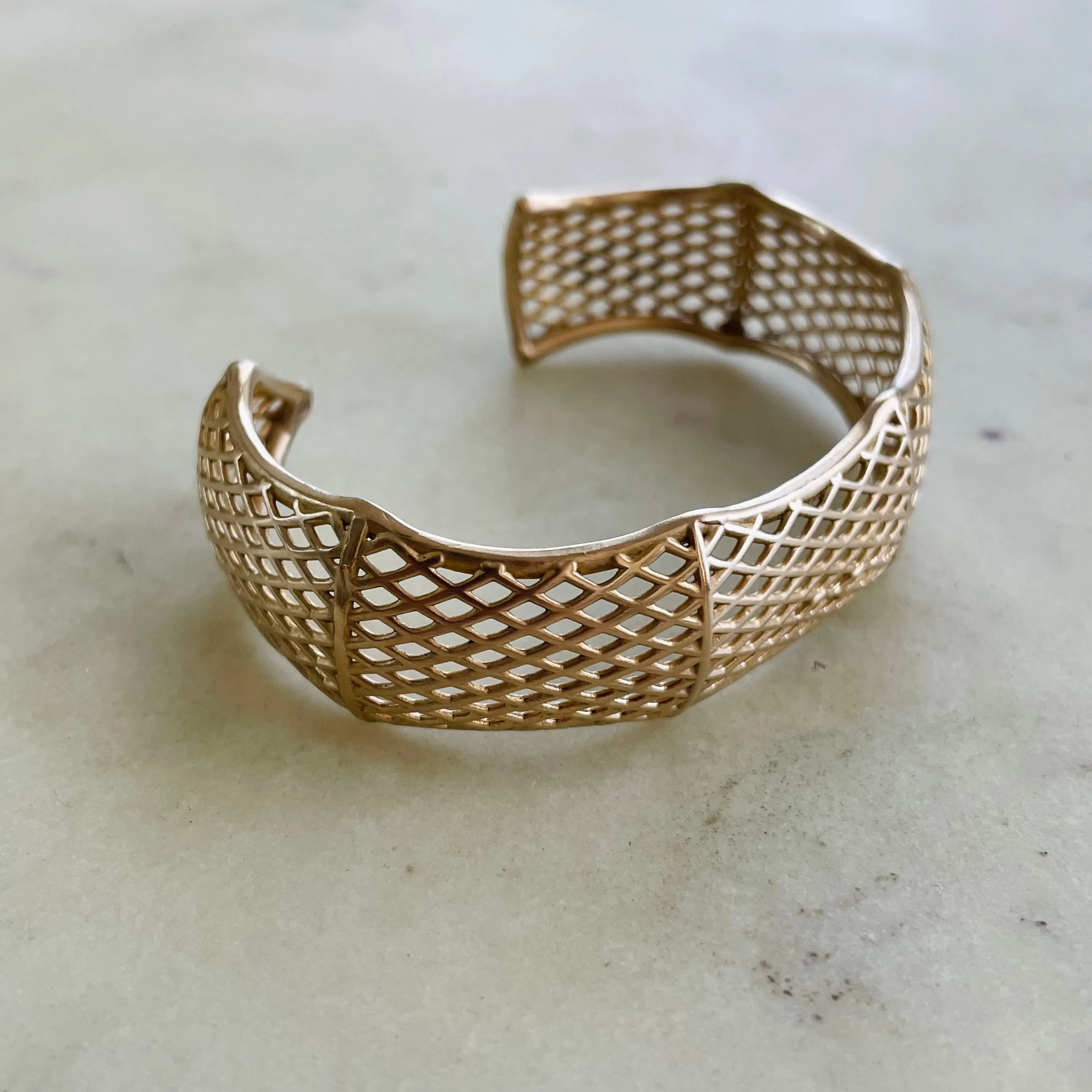 HOOP NET CUFF