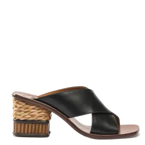 Laia Mule, Black