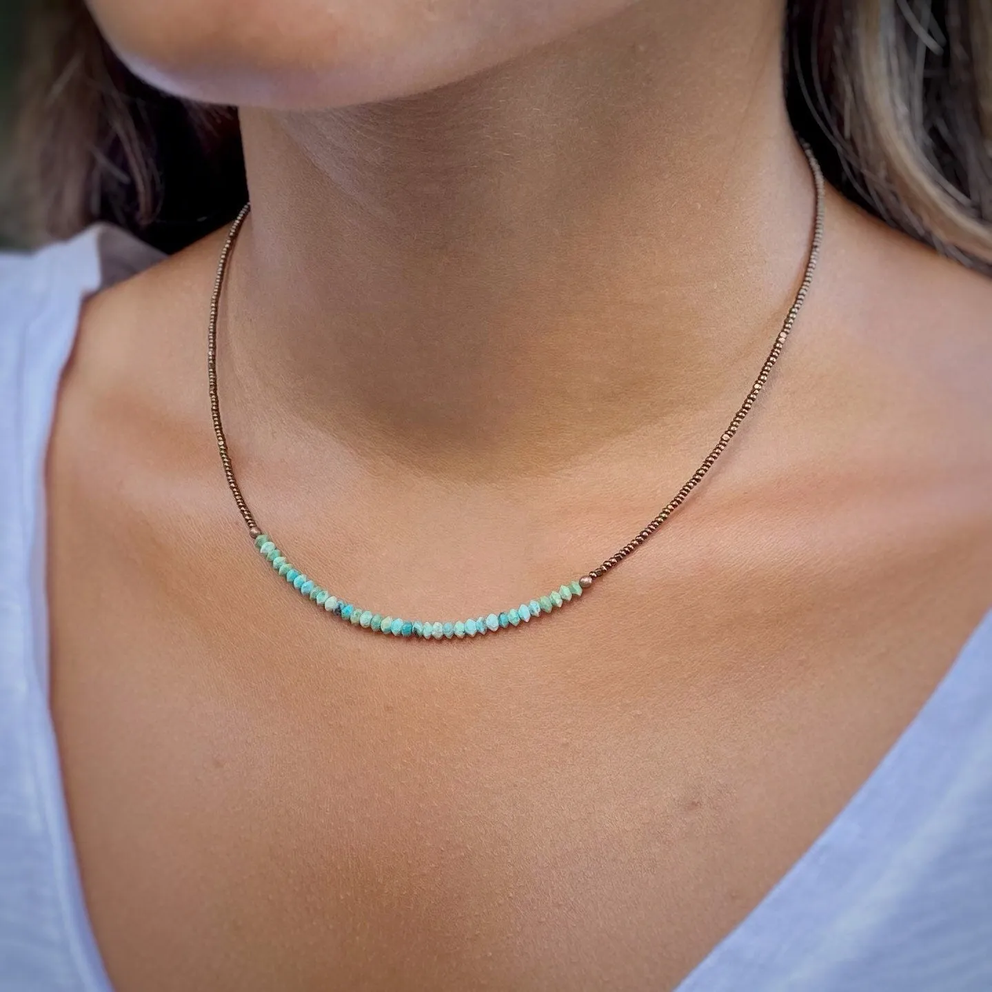 Minimalist Turquoise Necklace, Turquoise Layering Necklace, Turquoise Choker, Boho Bead Jewelry, Arizona Turquoise Bead Necklace