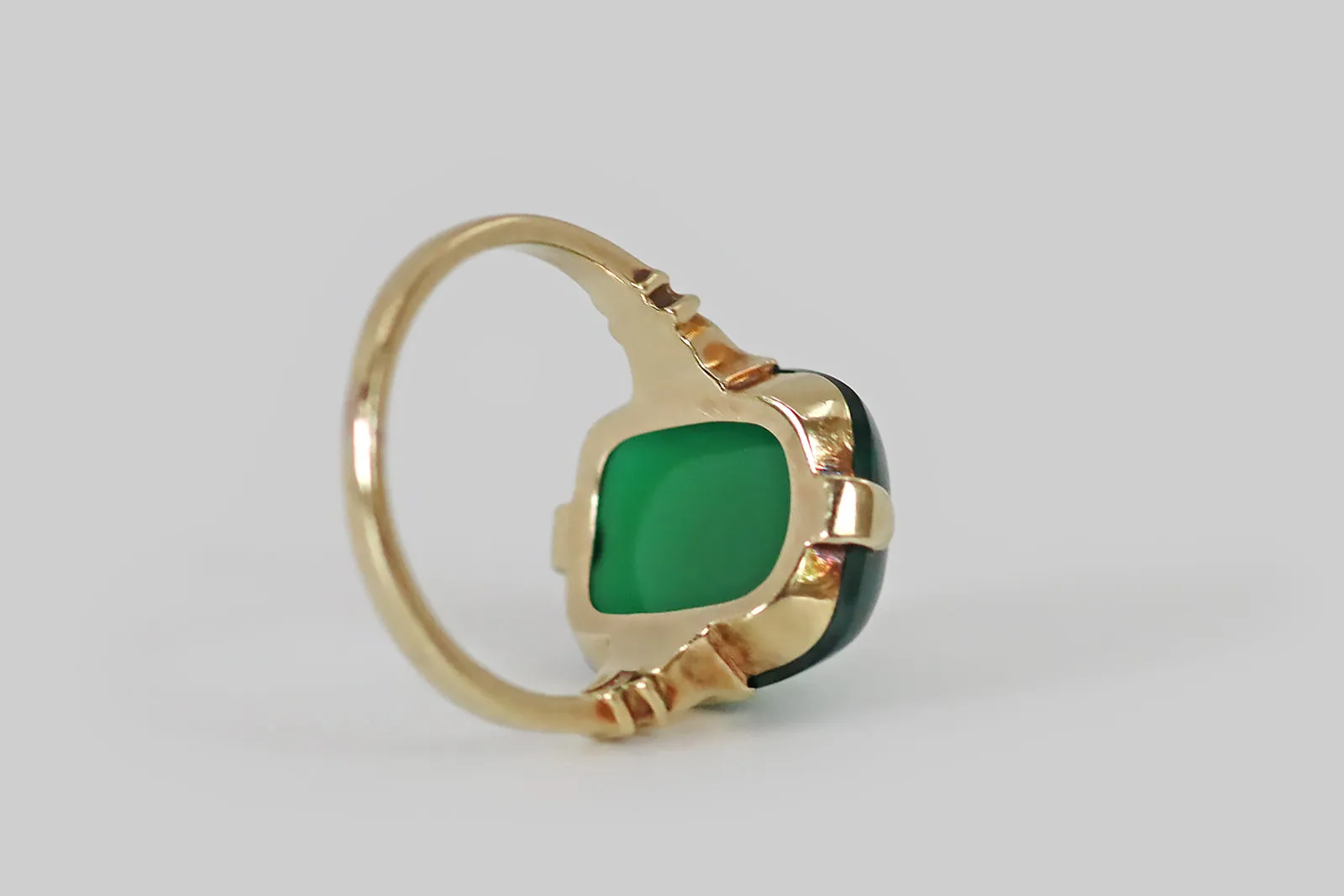 Retro Era Chrysoprase Ring