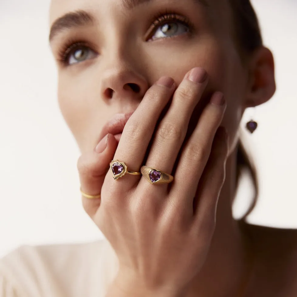 Romantique / Signet Ring / Brazilian Amethyst   Gold