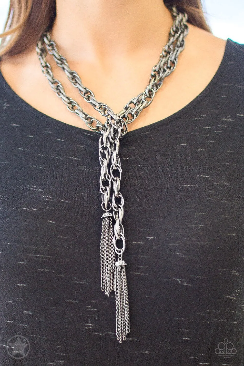 SCARFed for Attention Necklace Set-Gunmetal