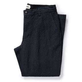 The Easy Pant in Heather Navy Seersucker